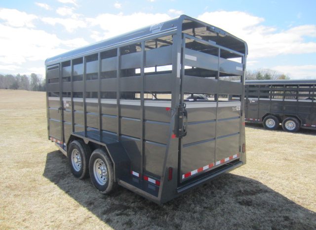 2022 Valley 3 Horse Extra Wide Slant Load full