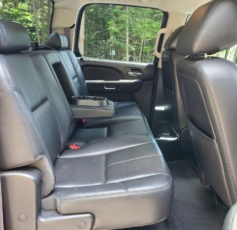 2014 Chevy Silverado 2500 4WD LTZ Crew Cab full
